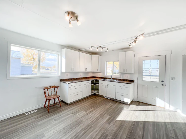 5201 50 Street, Birch Hills County, AB, T0H 1H0 - 5