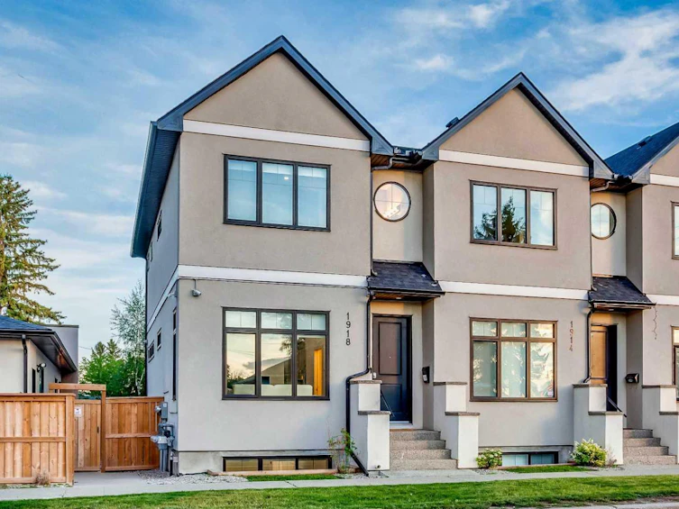 1918 48 Street NW, Calgary, AB, T3B 0B7 - 3