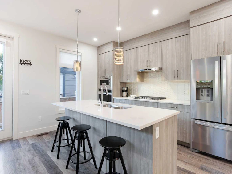 1918 48 Street NW, Calgary, AB, T3B 0B7 - 8