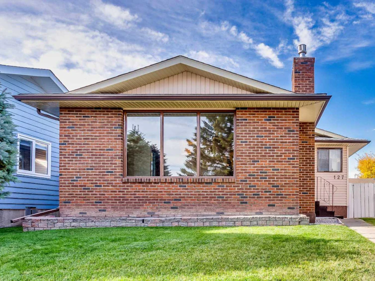 127 Templeridge Close NE, Calgary, AB, T1Y 4E1 - 2