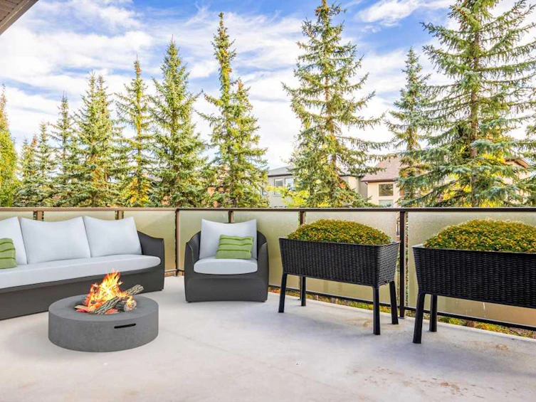 19 Aspen Meadows Manor SW, Calgary, AB, T3E 5Z7 - 18