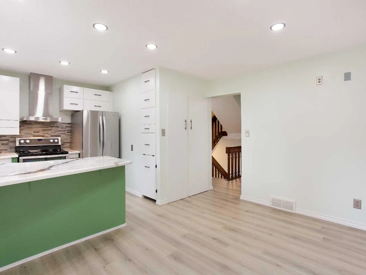 22-10030 Oakmoor Way SW, Calgary, AB, T2V 4S8 - 14