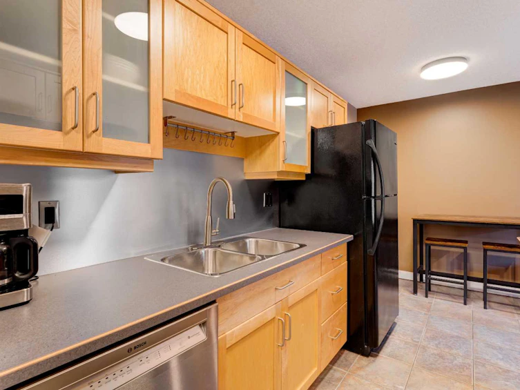 305-2317 17b Street SW, Calgary, AB, T2T 4S9 - 4