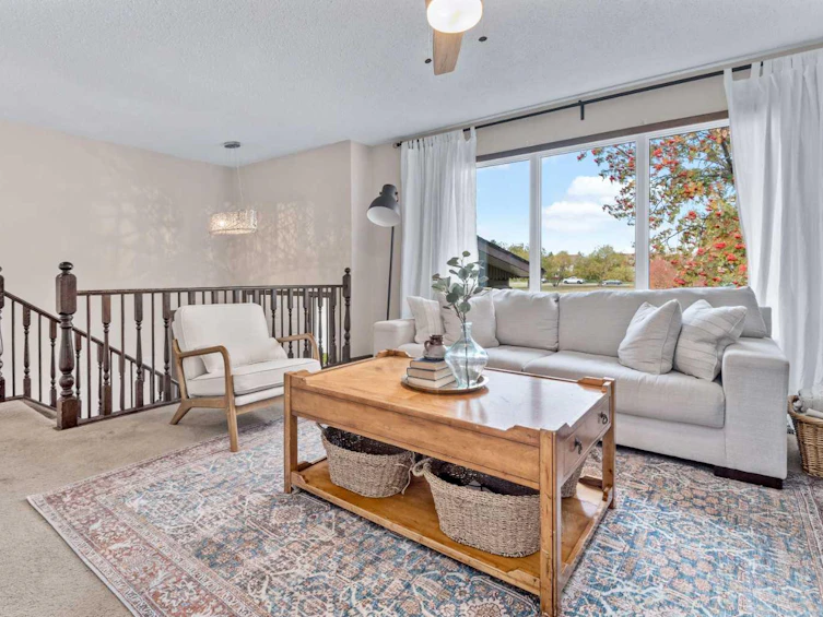 36 Brookes Crescent, Red Deer, AB, T4R 1L9 - 4