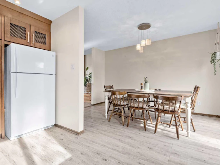 36 Brookes Crescent, Red Deer, AB, T4R 1L9 - 11