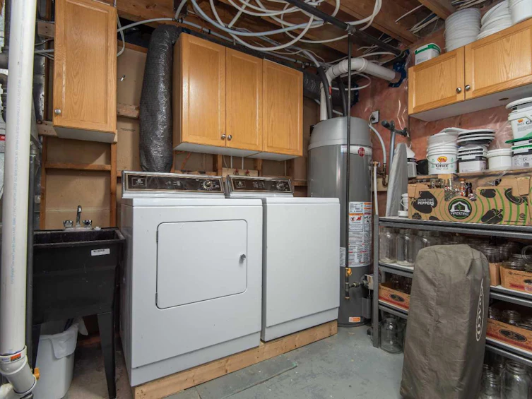 36 Brookes Crescent, Red Deer, AB, T4R 1L9 - 32