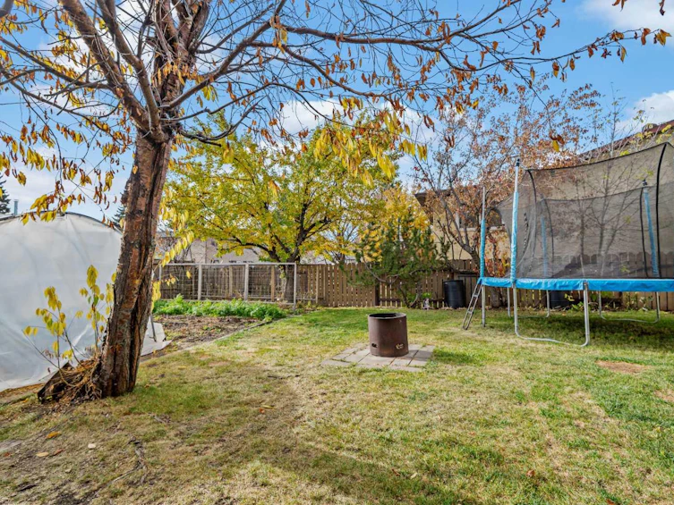 36 Brookes Crescent, Red Deer, AB, T4R 1L9 - 37