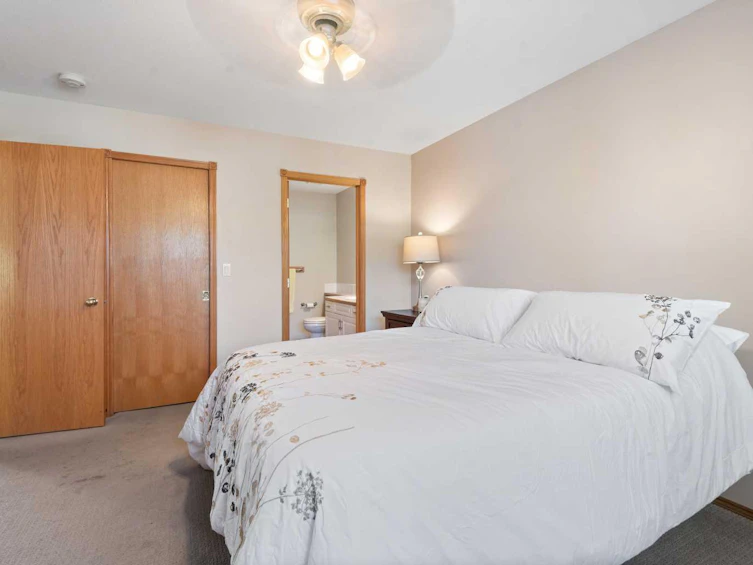 143 Andrews Close, Red Deer, AB, T4R 2P8 - 18