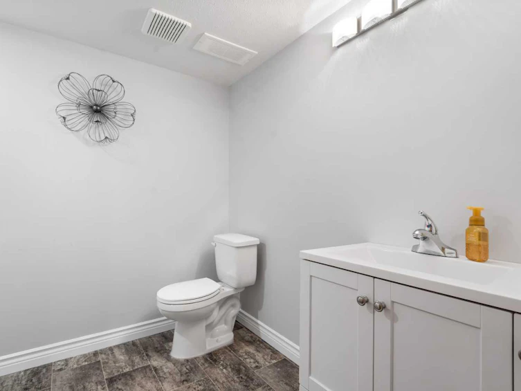 143 Andrews Close, Red Deer, AB, T4R 2P8 - 31