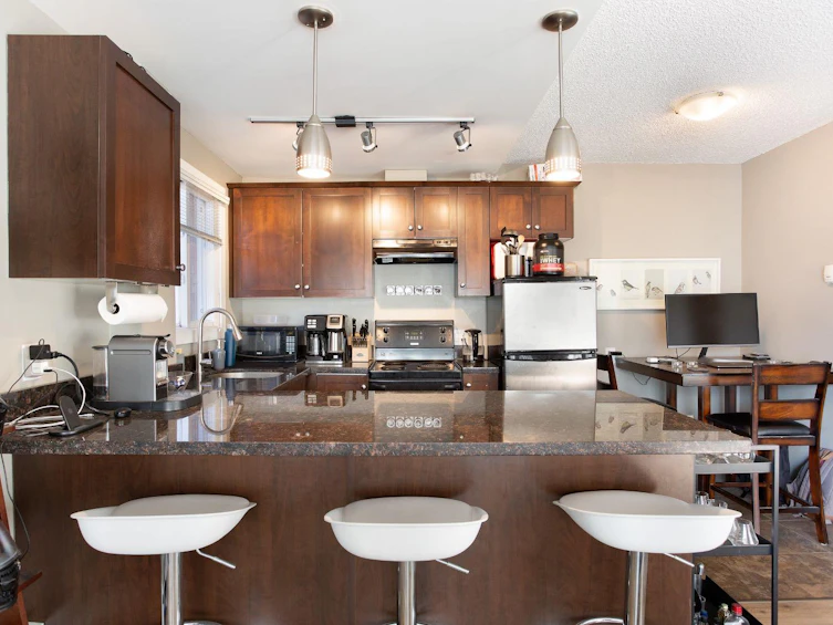 208-1025 14 Avenue SW, Calgary, AB, T2R 0N9 - 3