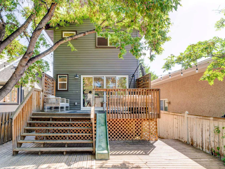 2213 26a Street SW, Calgary, AB, T3E 2C2 - 45