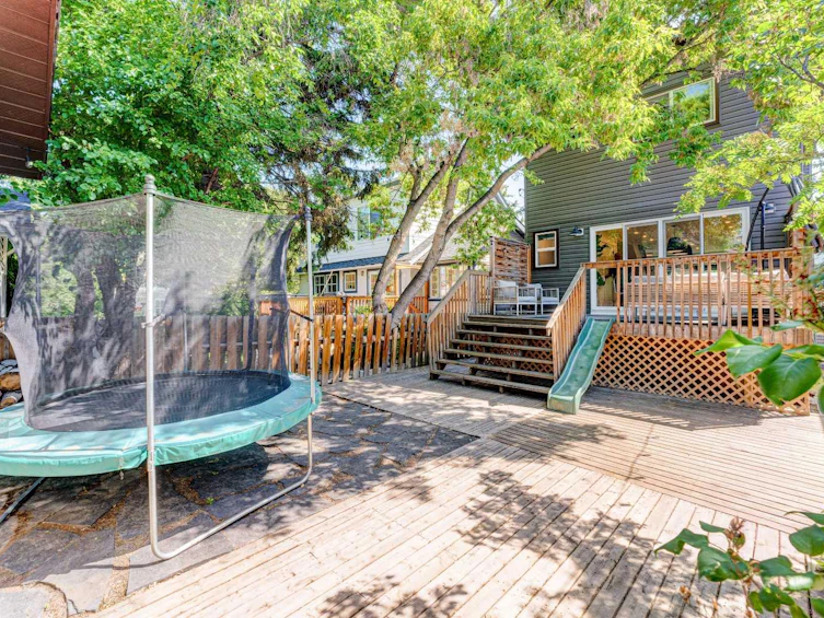 2213 26a Street SW, Calgary, AB, T3E 2C2 - 46