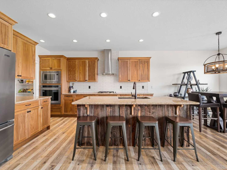 30 Riviera View S, Cochrane, AB, T4C 0Y7 - 7