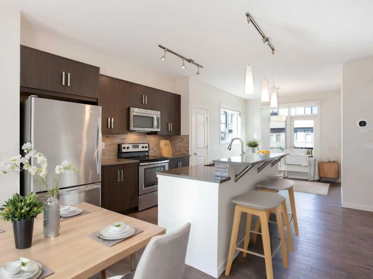 16 Walden Walk SE, Calgary, AB, T2X 0Y4 - 4
