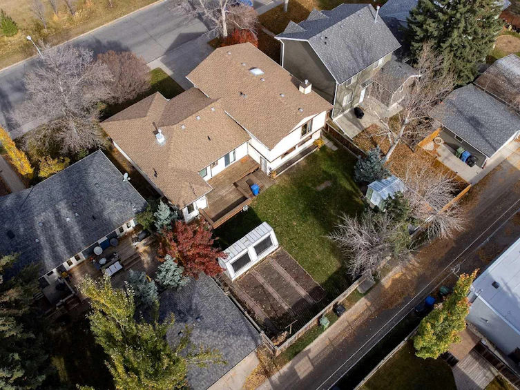 1027 32 Avenue NW, Calgary, AB, T2K 0B2 - 8