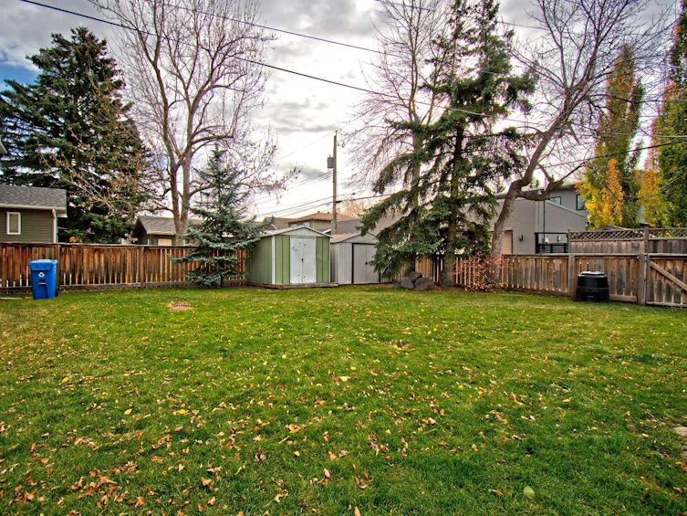 1027 32 Avenue NW, Calgary, AB, T2K 0B2 - 18