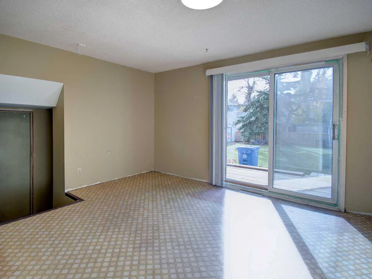 1027 32 Avenue NW, Calgary, AB, T2K 0B2 - 29