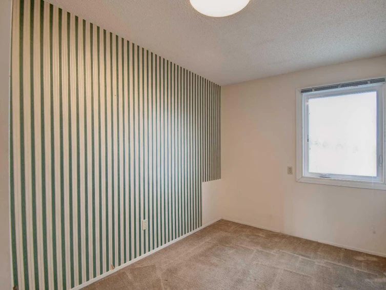 1027 32 Avenue NW, Calgary, AB, T2K 0B2 - 33