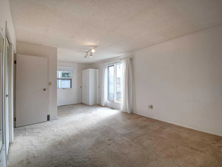 1027 32 Avenue NW, Calgary, AB, T2K 0B2 - 38