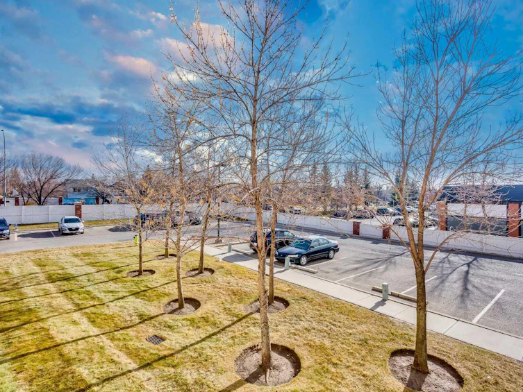 211-17 Country Village Bay NE, Calgary, AB, T3K 5Z3 - 17