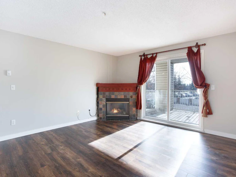 211-17 Country Village Bay NE, Calgary, AB, T3K 5Z3 - 7