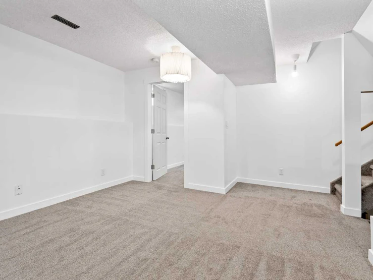 28 Drake Close, Red Deer, AB, T4R 1Y6 - 22