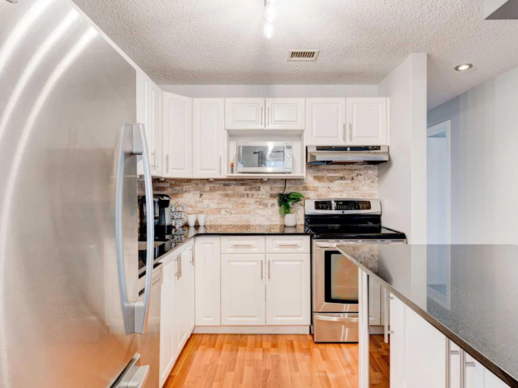 310-540 18 Avenue SW, Calgary, AB, T2S 0C5 - 5