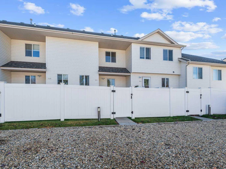 151-33 Donlevy Avenue, Red Deer, AB, T4R 3B6 - 2