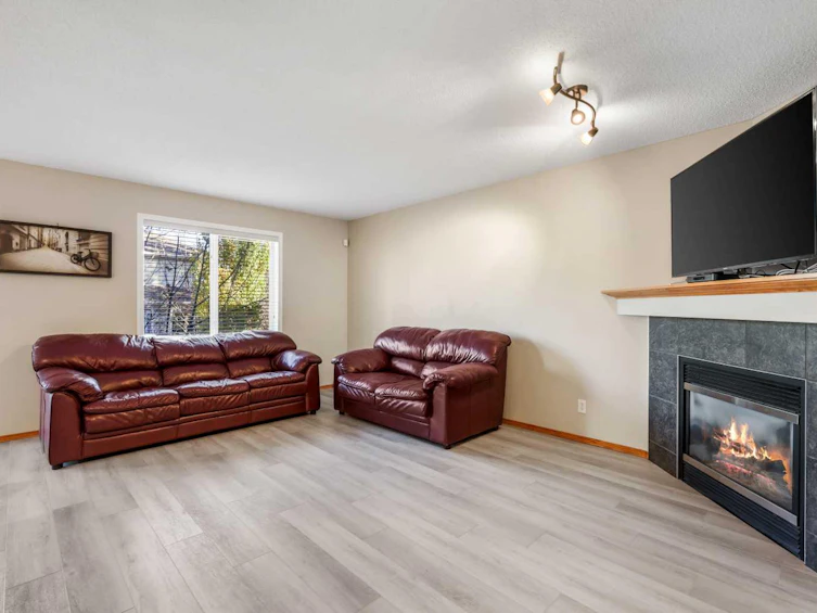 20 Panatella Drive NW, Calgary, AB, T3K 6C2 - 12