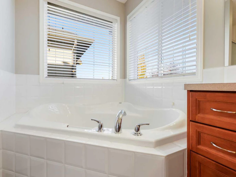 20 Panatella Drive NW, Calgary, AB, T3K 6C2 - 21