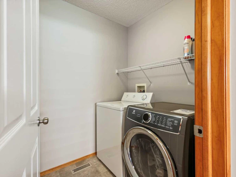 20 Panatella Drive NW, Calgary, AB, T3K 6C2 - 25