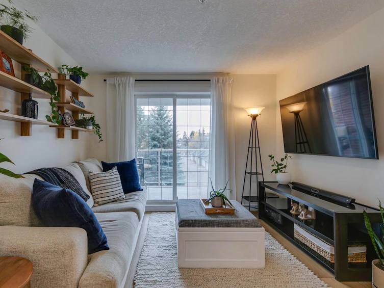 221-2233 34 Avenue SW, Calgary, AB, T2T 6N2 - 8