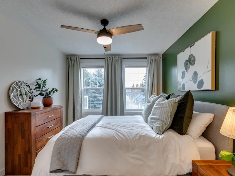 221-2233 34 Avenue SW, Calgary, AB, T2T 6N2 - 15