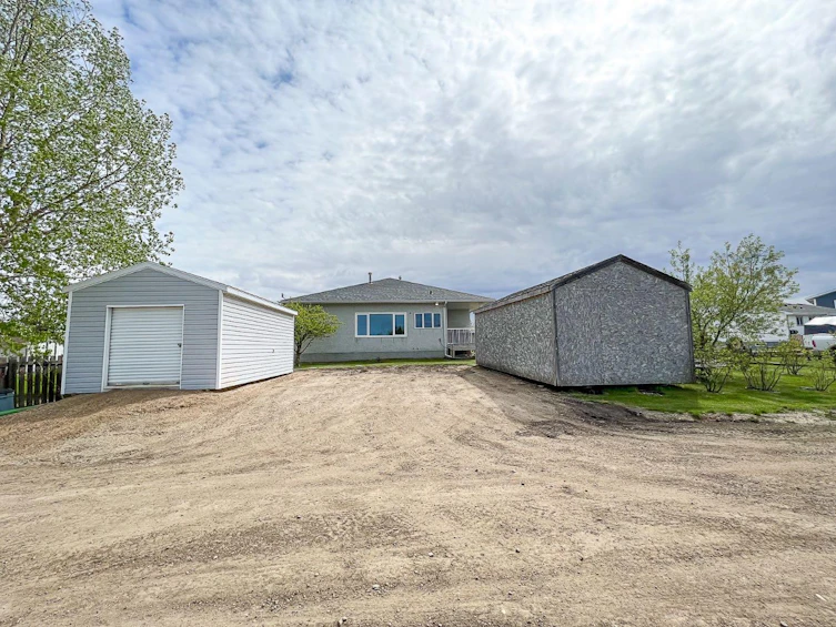 513 1st B Street SW, Falher, AB, T0H 1M0 - 47