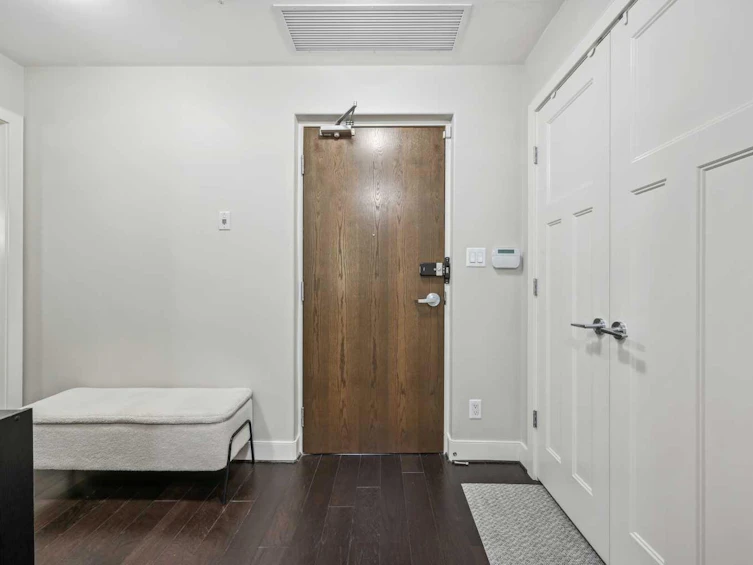 132-99 Spruce Place SW, Calgary, AB, T3C 3X7 - 3