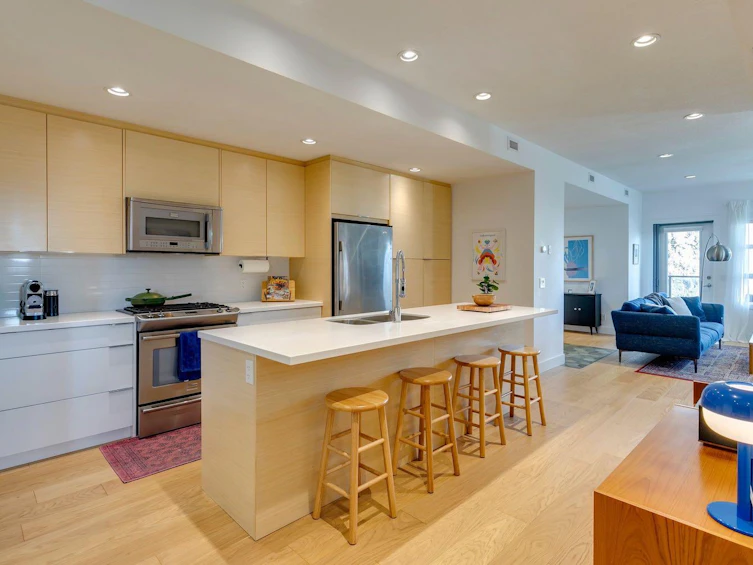 202-1707 27 Avenue SW, Calgary, AB, T2T 1G9 - 3