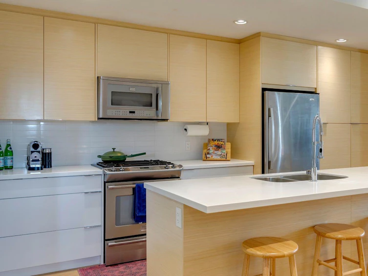 202-1707 27 Avenue SW, Calgary, AB, T2T 1G9 - 13