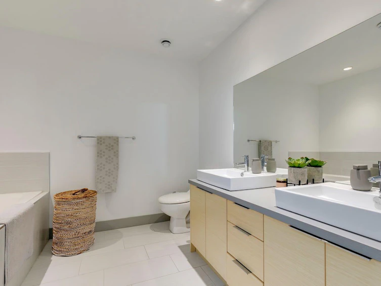 202-1707 27 Avenue SW, Calgary, AB, T2T 1G9 - 25