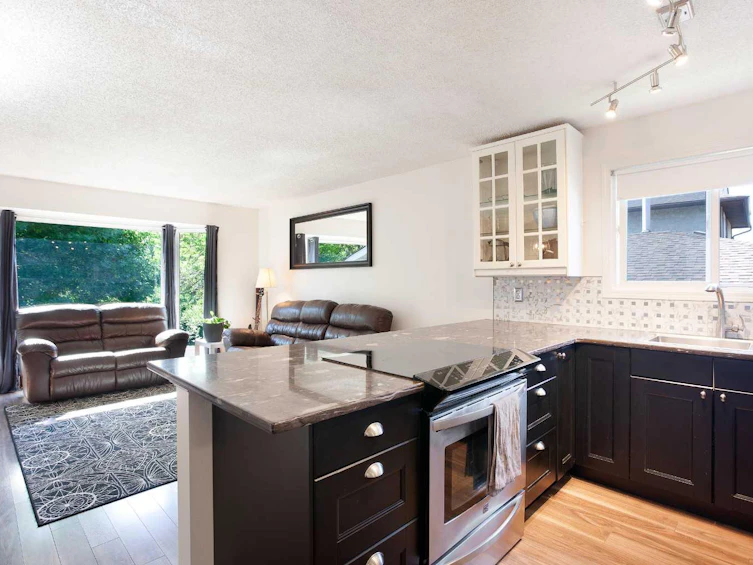 13 Edgeford Road NW, Calgary, AB, T3A 2S5 - 7