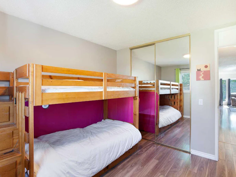 13 Edgeford Road NW, Calgary, AB, T3A 2S5 - 15
