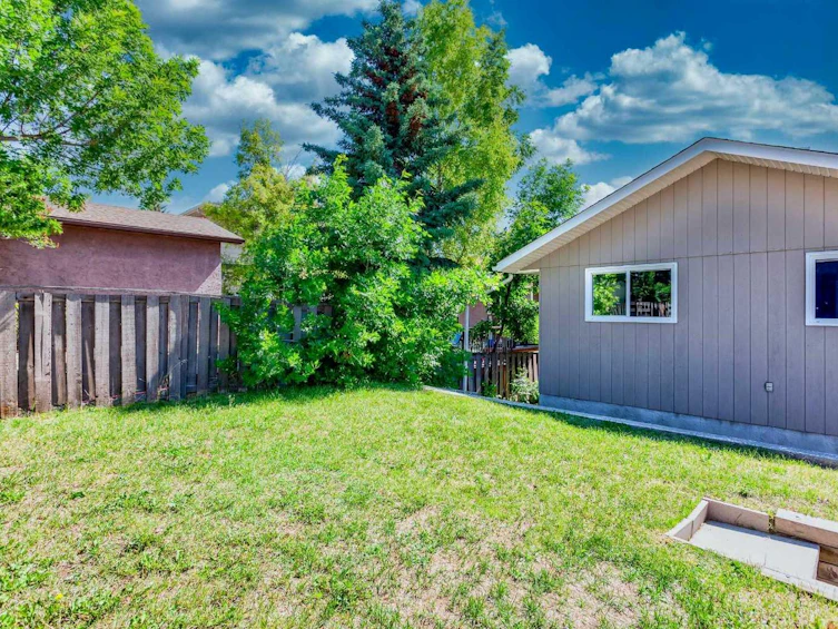 13 Edgeford Road NW, Calgary, AB, T3A 2S5 - 25
