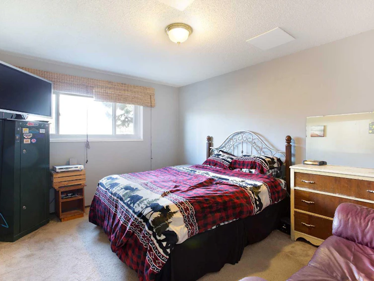 4641 69 Street NW, Calgary, AB, T3B 2K3 - 17