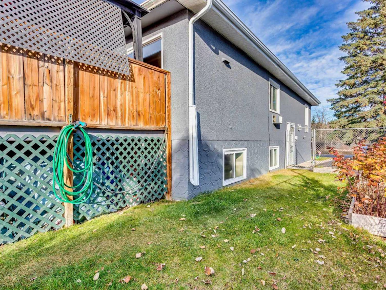 4641 69 Street NW, Calgary, AB, T3B 2K3 - 29