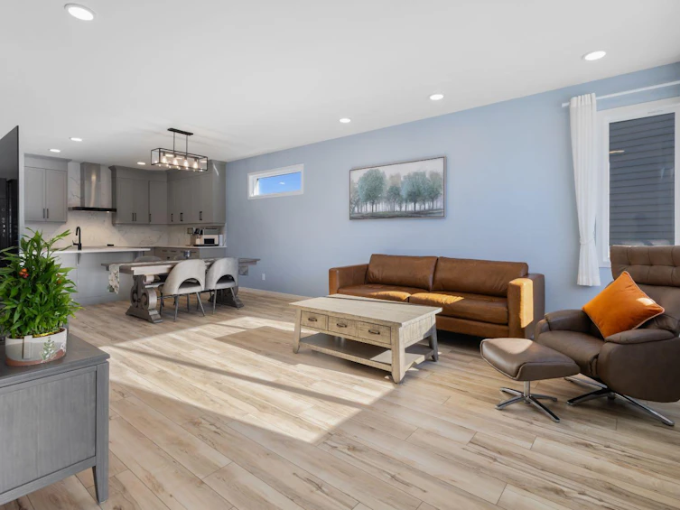 278 Aquila Way NW, Calgary, AB, T3R 1Z1