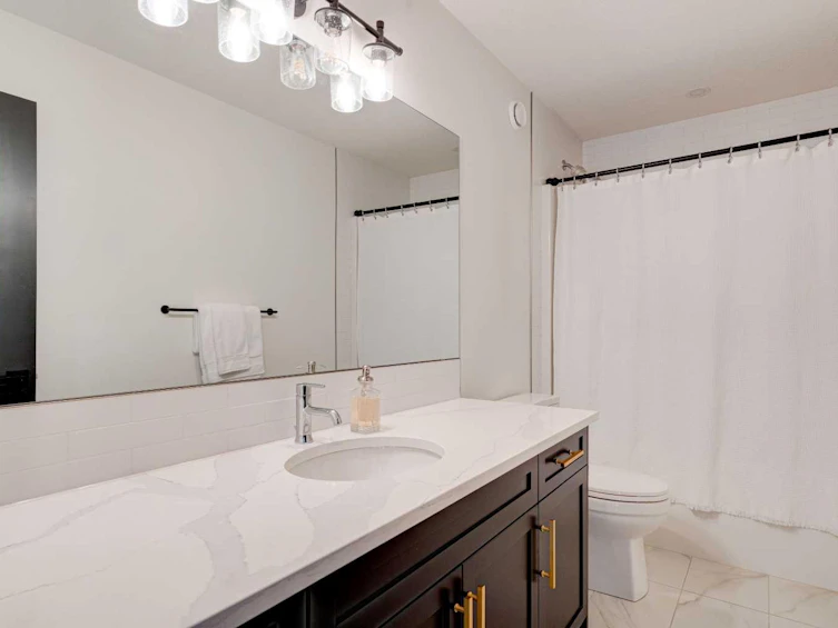 42 Westmore Park SW, Calgary, AB, T3A 6H9 - 42