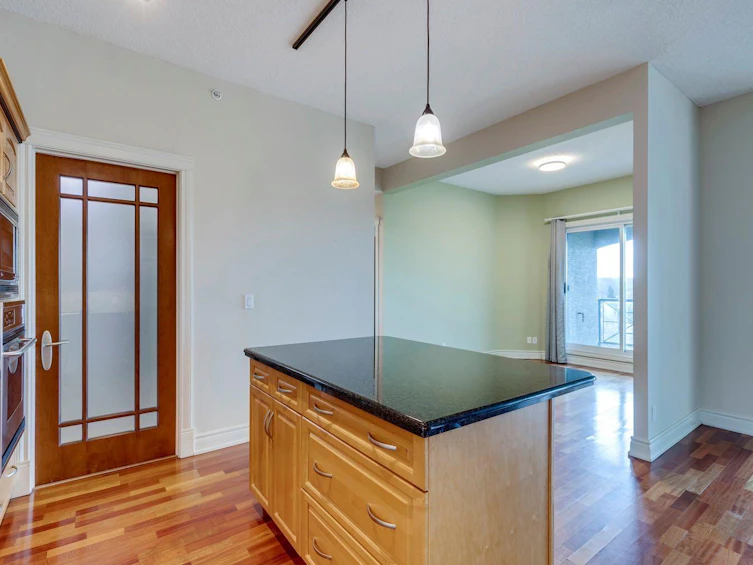 502-4 14 Street NW, Calgary, AB, T2N 1Z4 - 28