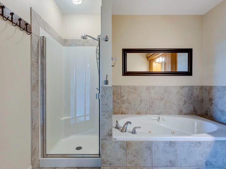 502-4 14 Street NW, Calgary, AB, T2N 1Z4 - 41