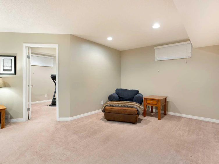 1046 Coventry Drive NE, Calgary, AB, T3K 4P2 - 25