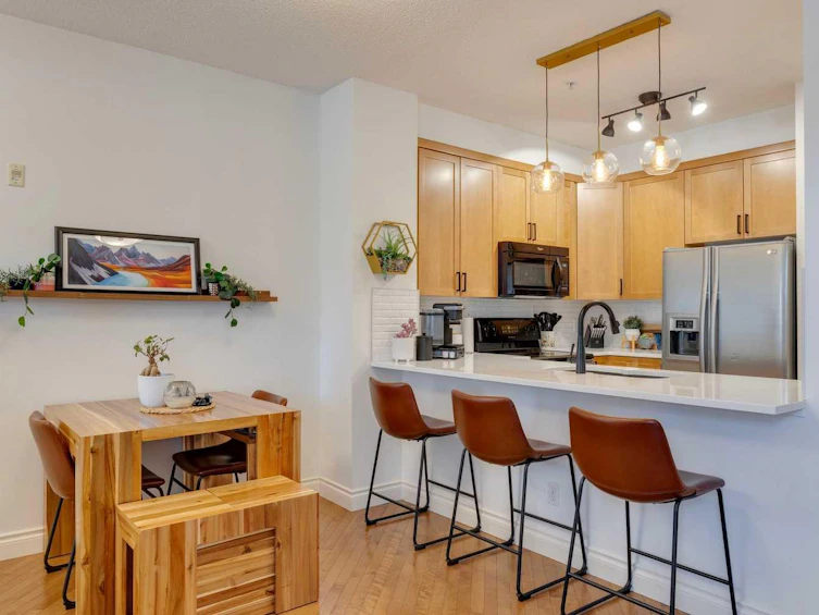 4-2001 34 Avenue SW, Calgary, AB, T2T 2C4 - 8