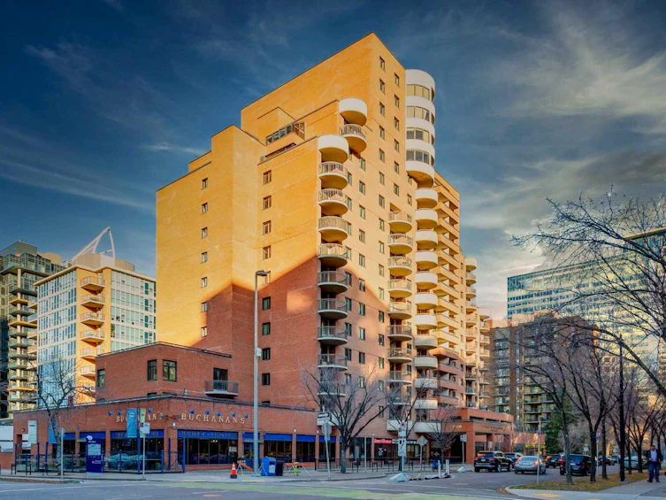 1015-738 3 Avenue SW, Calgary, AB, T2P 0G7